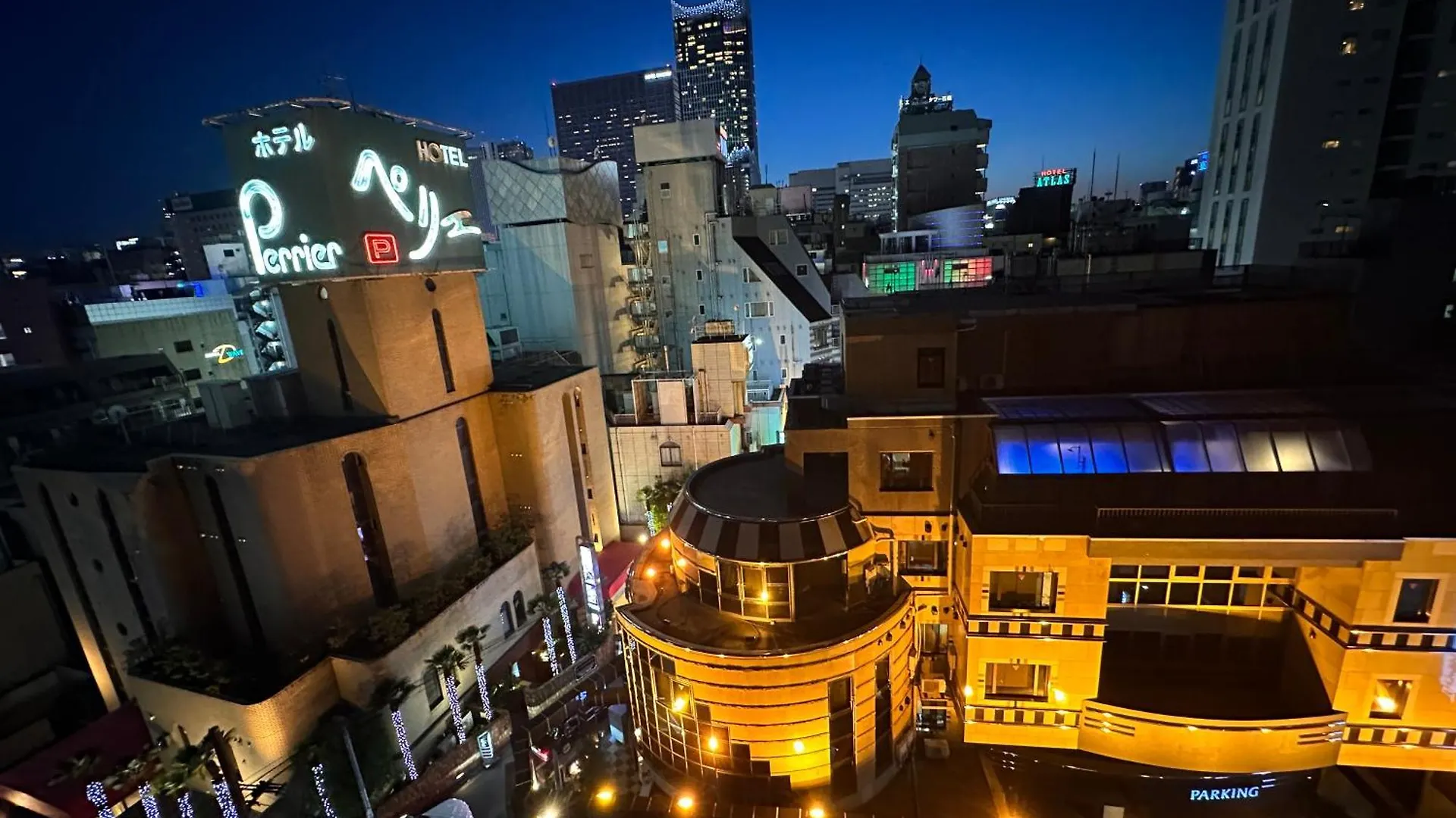 Homestay 新宿超繁华地域歌舞伎町68平方3个卧室-步行3分到歌舞伎町-新宿站9分-东新宿站4分-涩谷直达-最多可住8人 Tokyo Japan