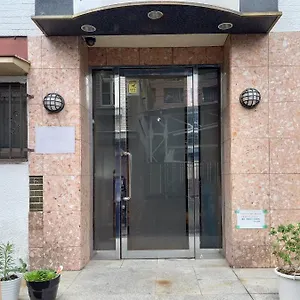  旅館 House Lee
